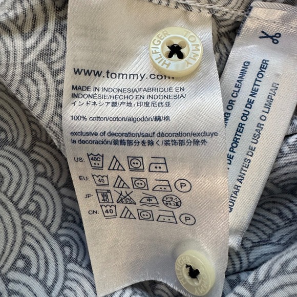 Tommy Hilfiger Large Custom Fit Blue Geo Print Short Sleeve Button Down Shirt - Picture 10 of 10